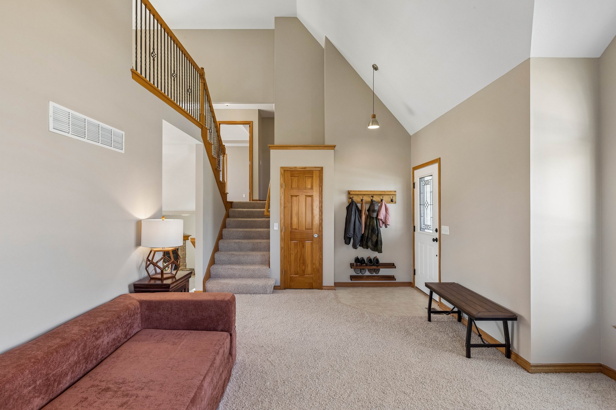 8283 - 7385 Karen Rd_006.jpg