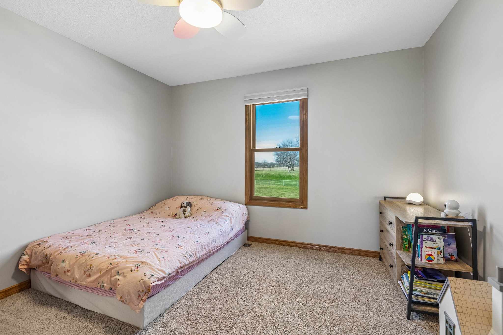 8283 - 7385 Karen Rd_031.jpg