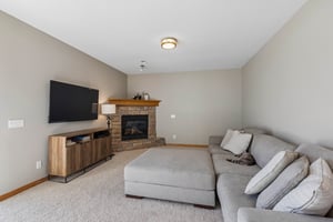 8283 - 7385 Karen Rd_008.jpg