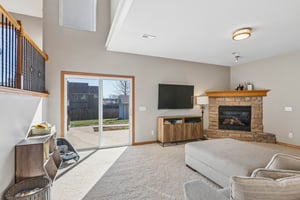 8283 - 7385 Karen Rd_009.jpg