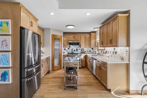 8283 - 7385 Karen Rd_012.jpg