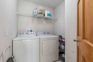 8283 - 7385 Karen Rd_029.jpg