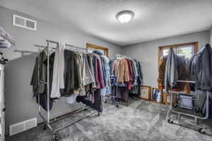  Photo 34
