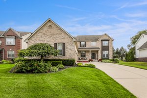739 Bay Pointe Dr, Oxford, MI 48371, USA Photo 51