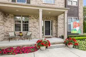739 Bay Pointe Dr, Oxford, MI 48371, USA Photo 2