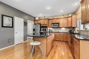 739 Bay Pointe Dr, Oxford, MI 48371, USA Photo 12