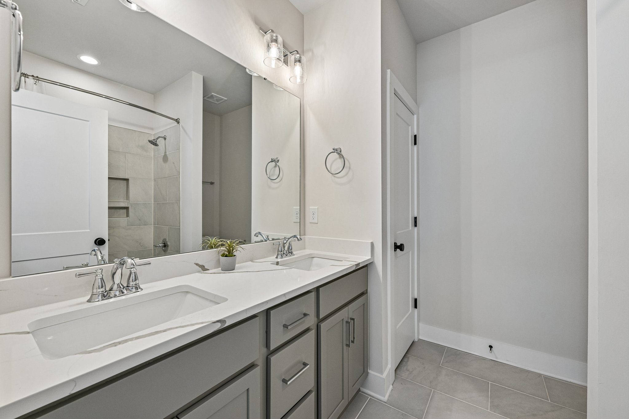 Beaty St-S0409-050.jpg