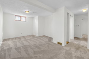  Photo 35