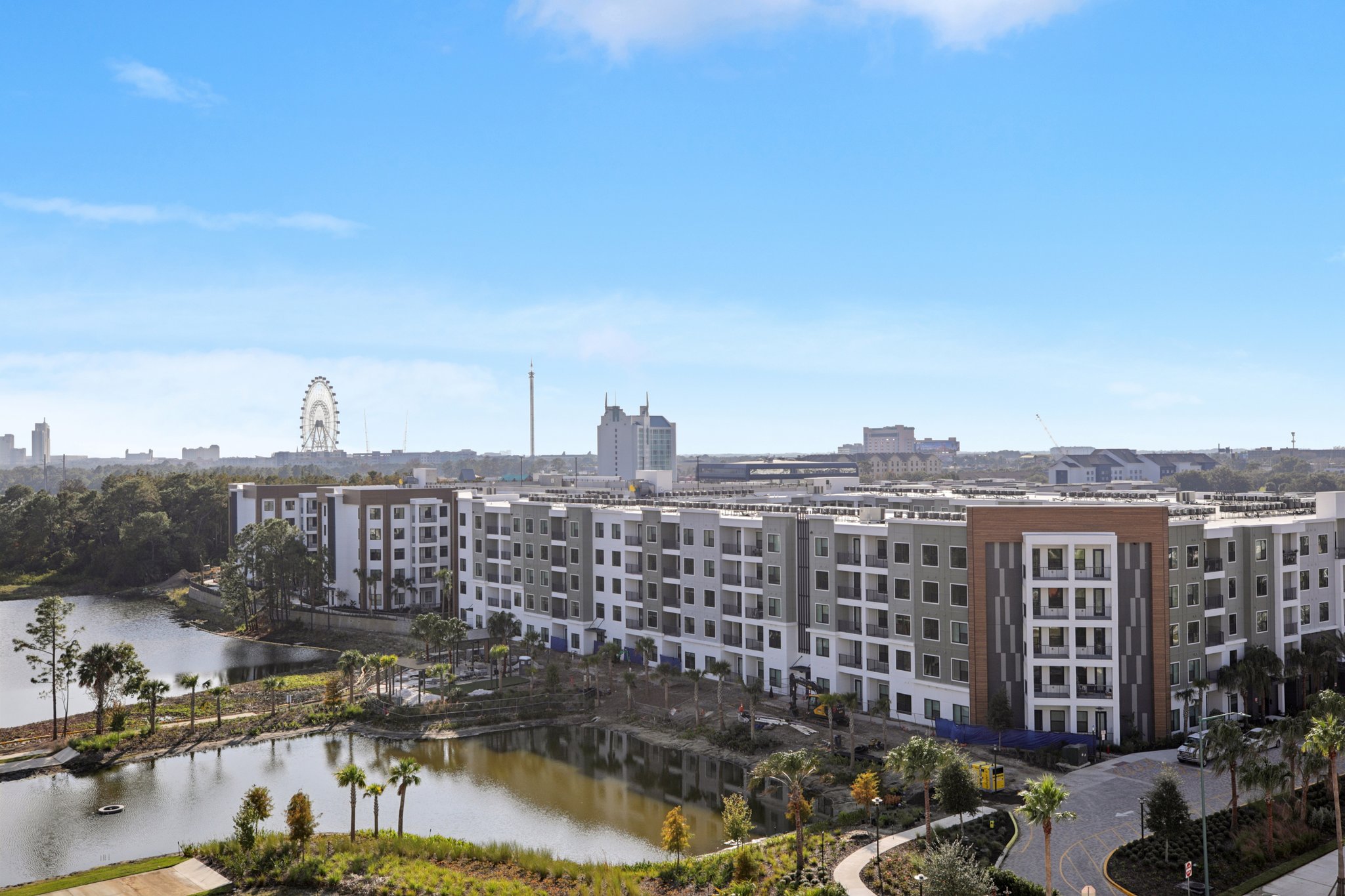 Universal Blvd 905-S2411-014.jpg