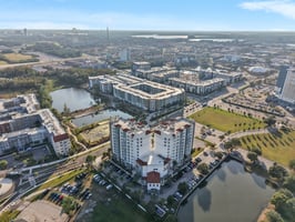 Universal Blvd 905-S2411-035.jpg