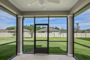 Screened-in Porch