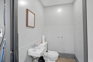  Photo 36