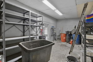  Photo 35
