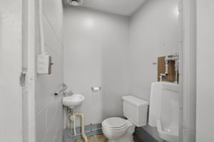  Photo 37