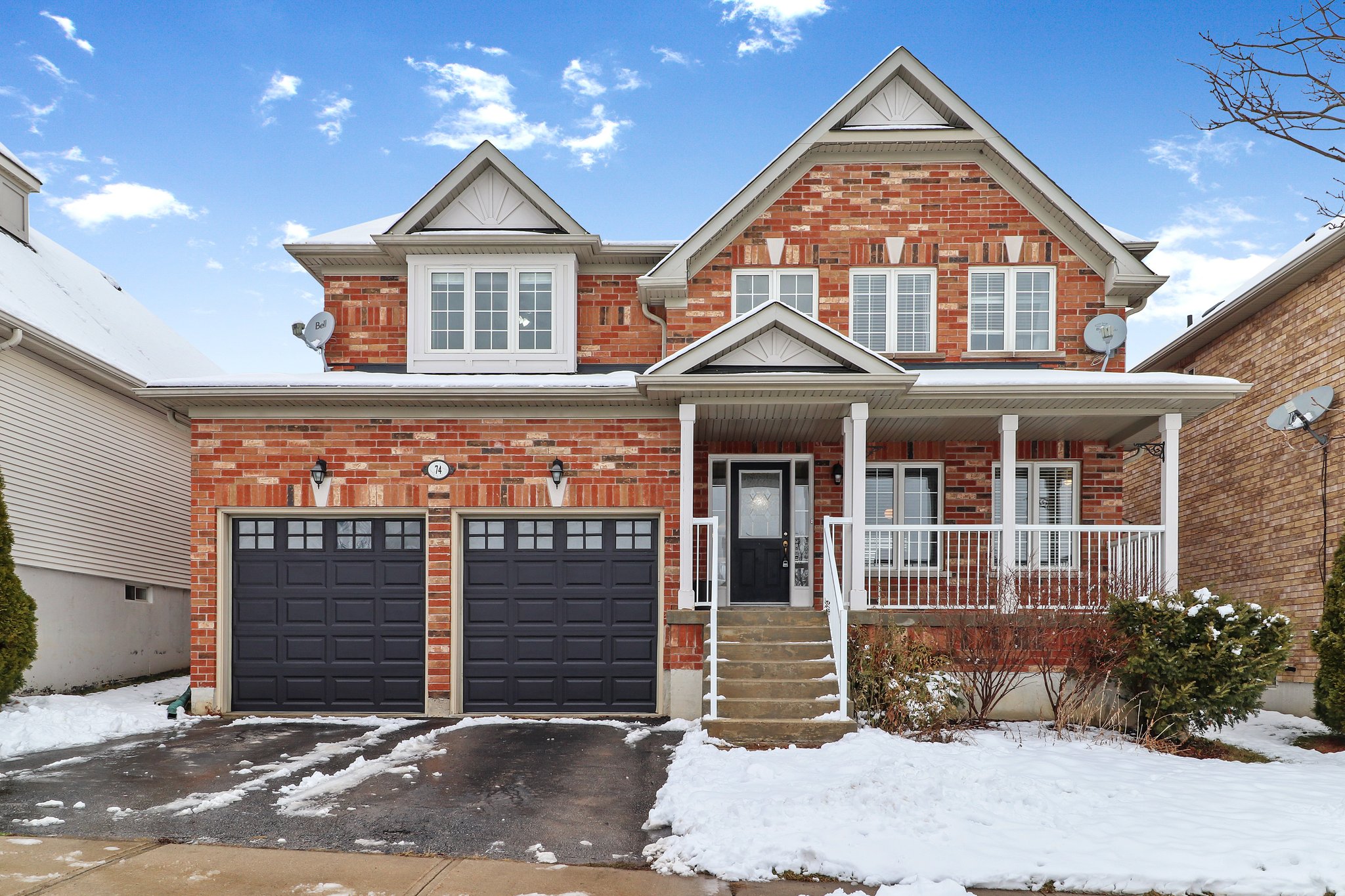 74 Ian Drive, Keswick, ON L4P 4E8 REALPix Interior & Real Estate