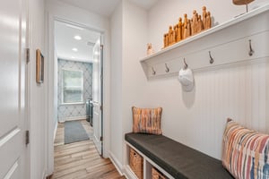 Settlers Landing Dr-S1306-029.jpg