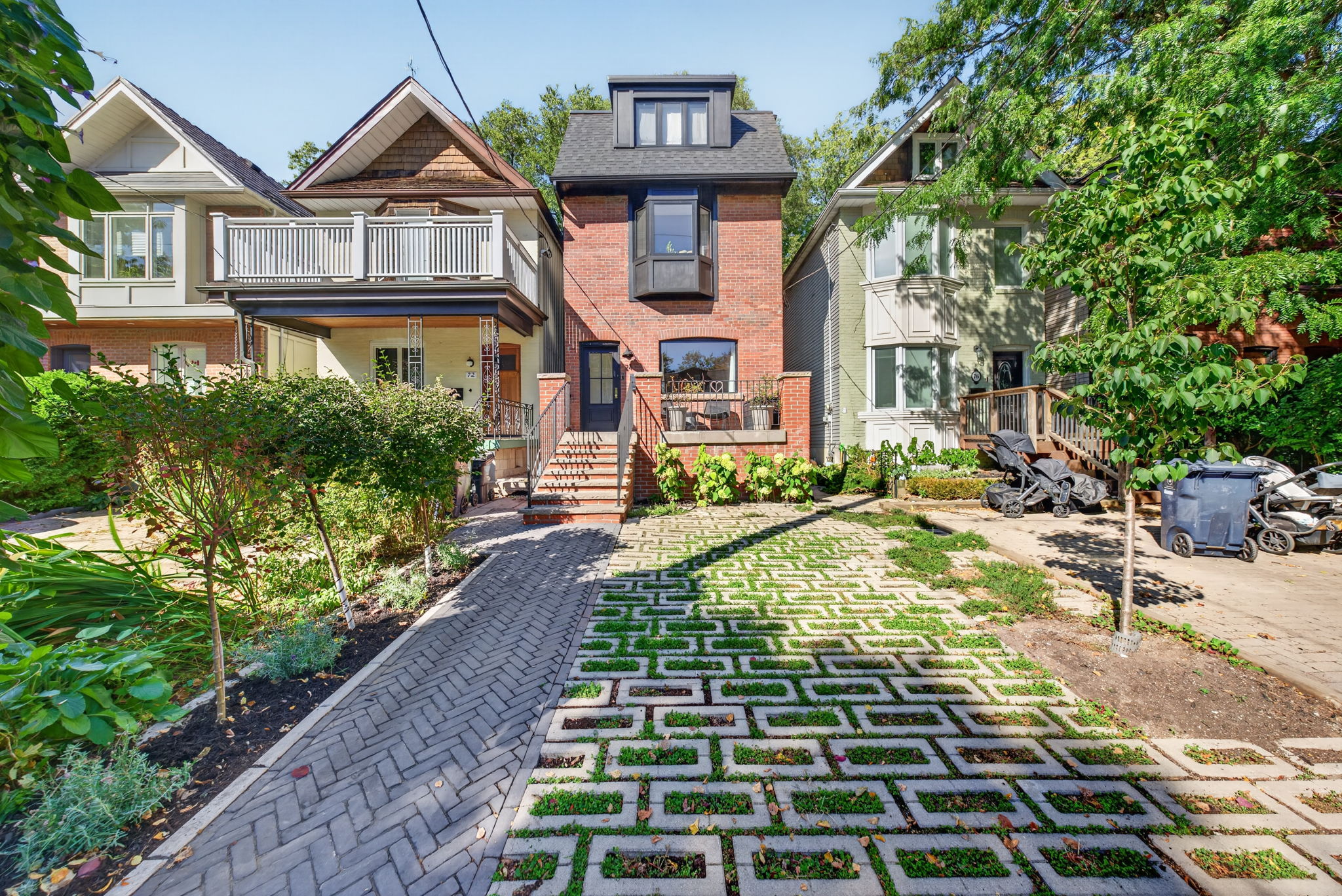 74 Strathcona Ave Toronto, ON M4J 1G8