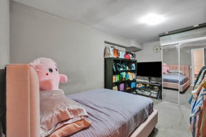  Photo 49