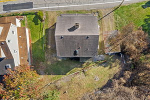  Photo 32