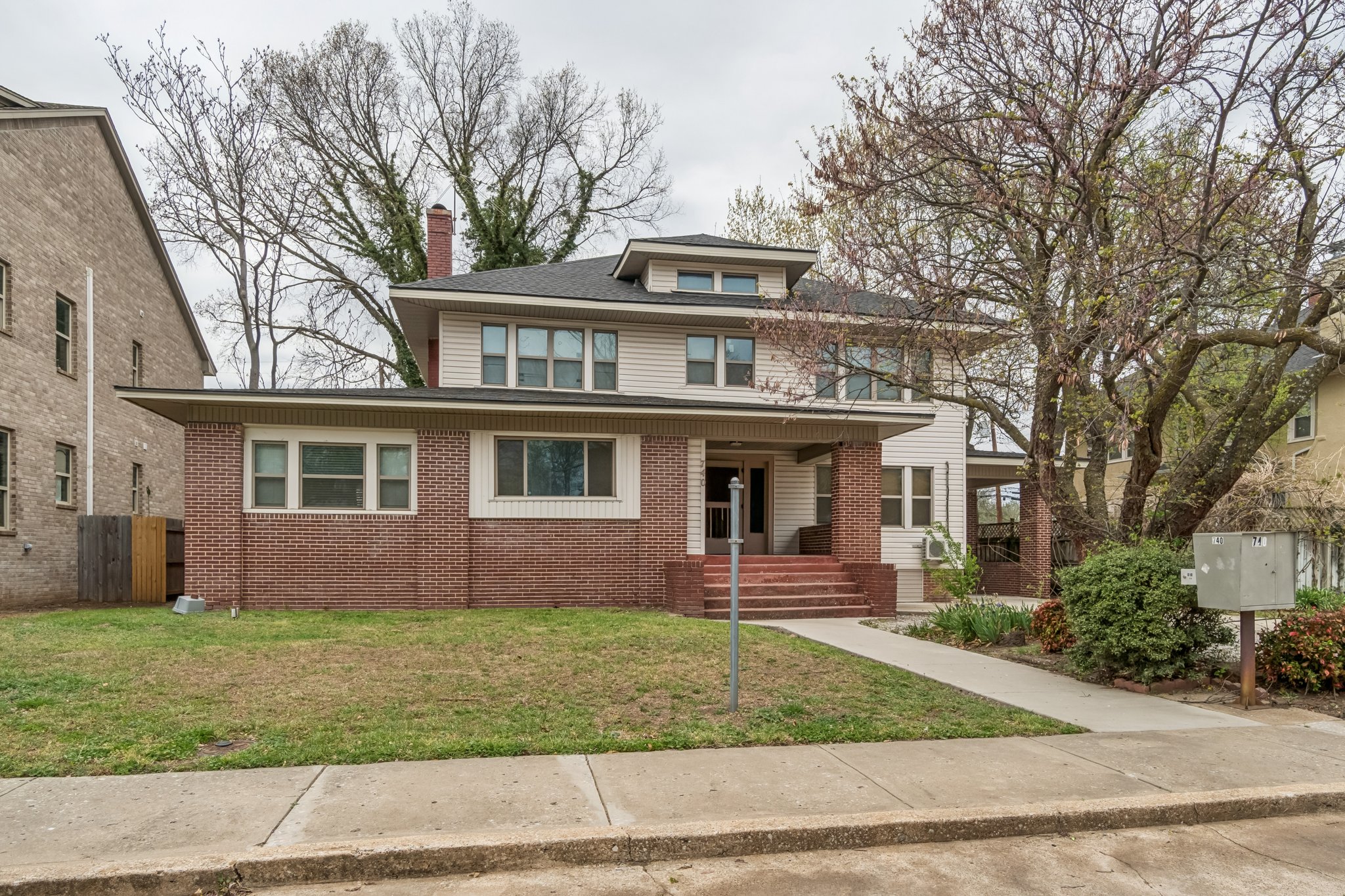 740 Deans Row Ave_004.jpg