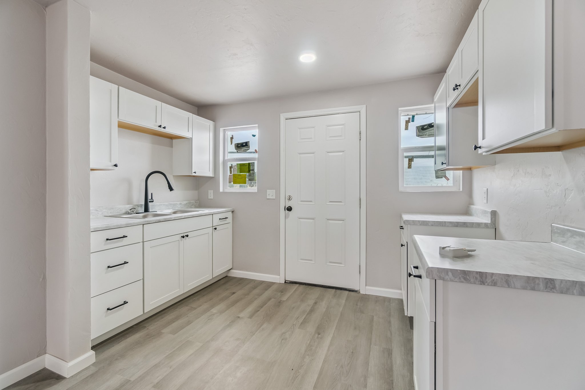 740 Deans Row Ave_018.jpg