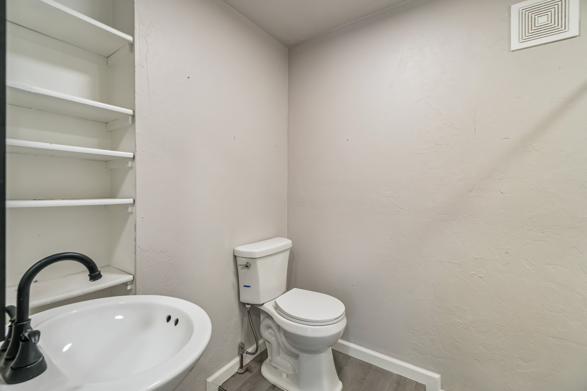 740 Deans Row Ave_033.jpg