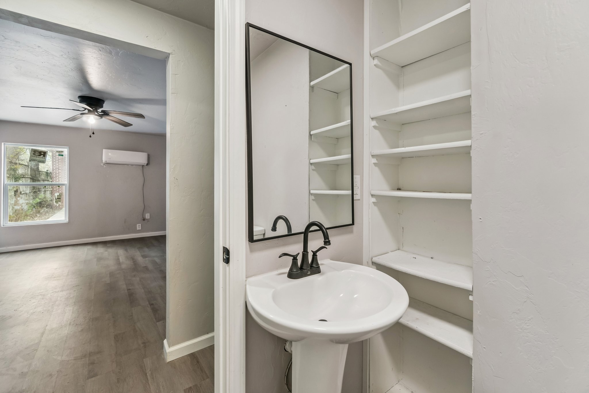 740 Deans Row Ave_034.jpg