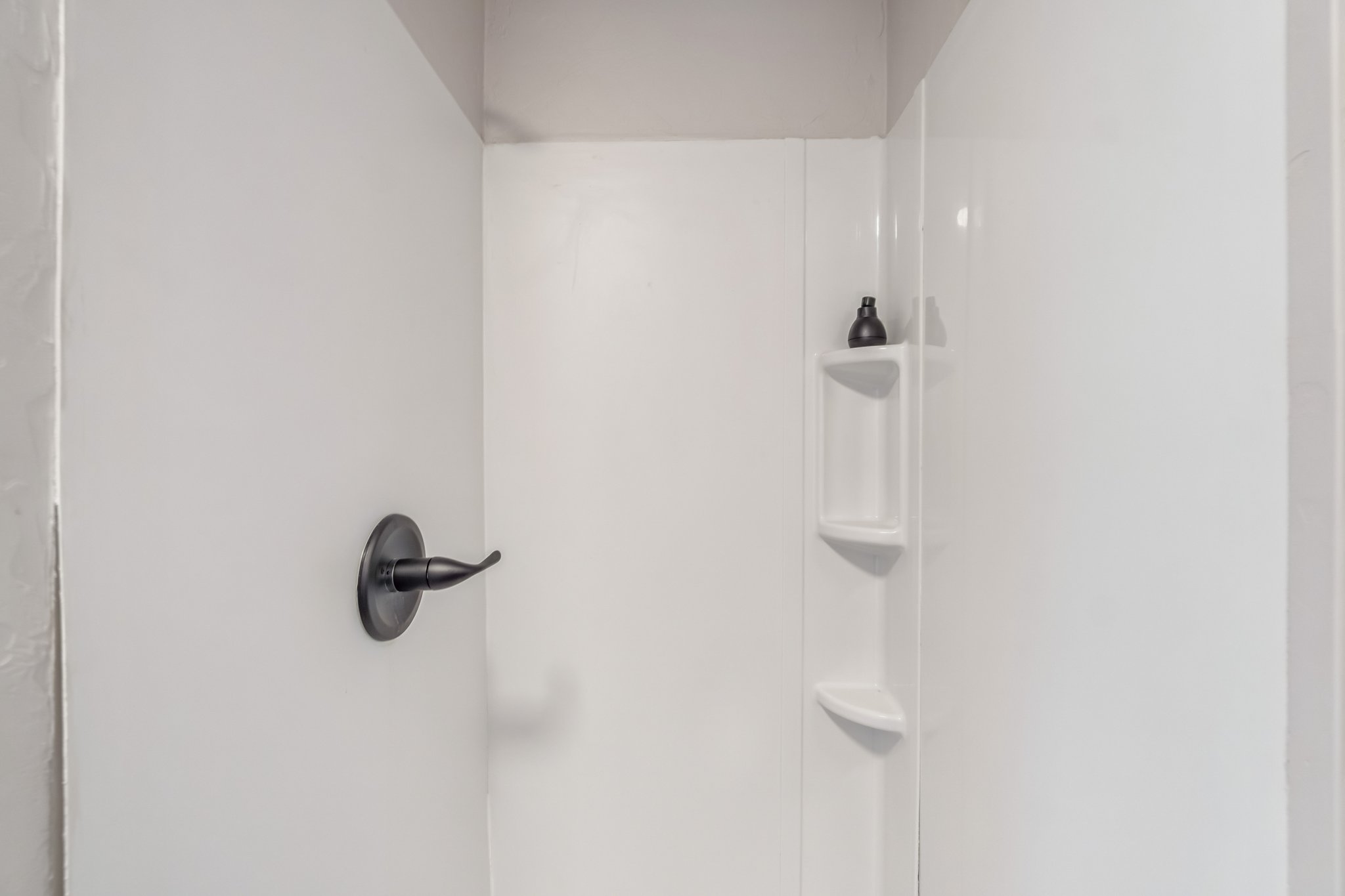 740 Deans Row Ave_040.jpg