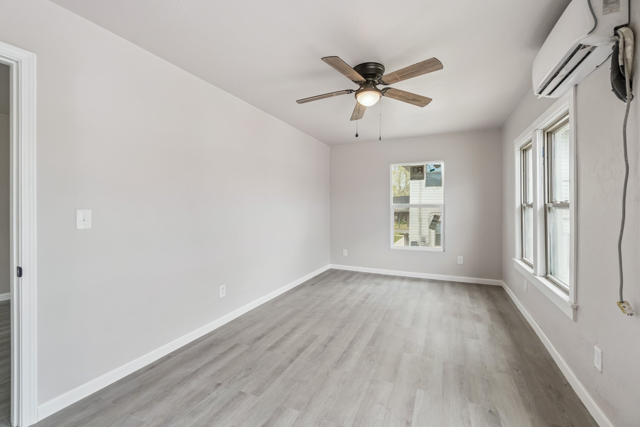 740 Deans Row Ave_044.jpg