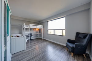 740 Eglinton Ave W