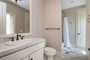  Photo 46