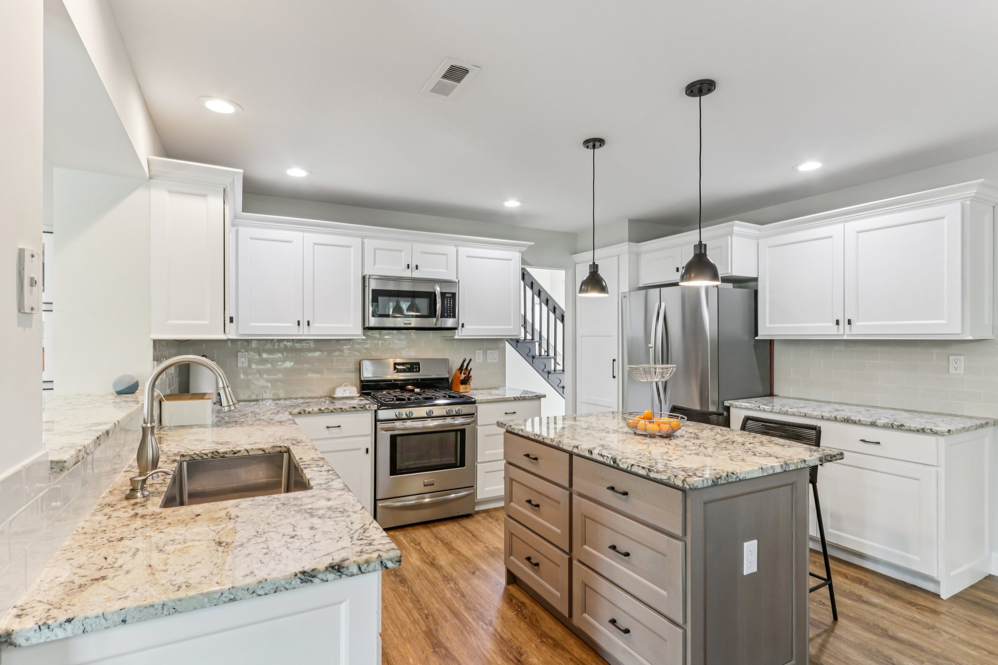 Signal Hill Rd-S1604-020.jpg