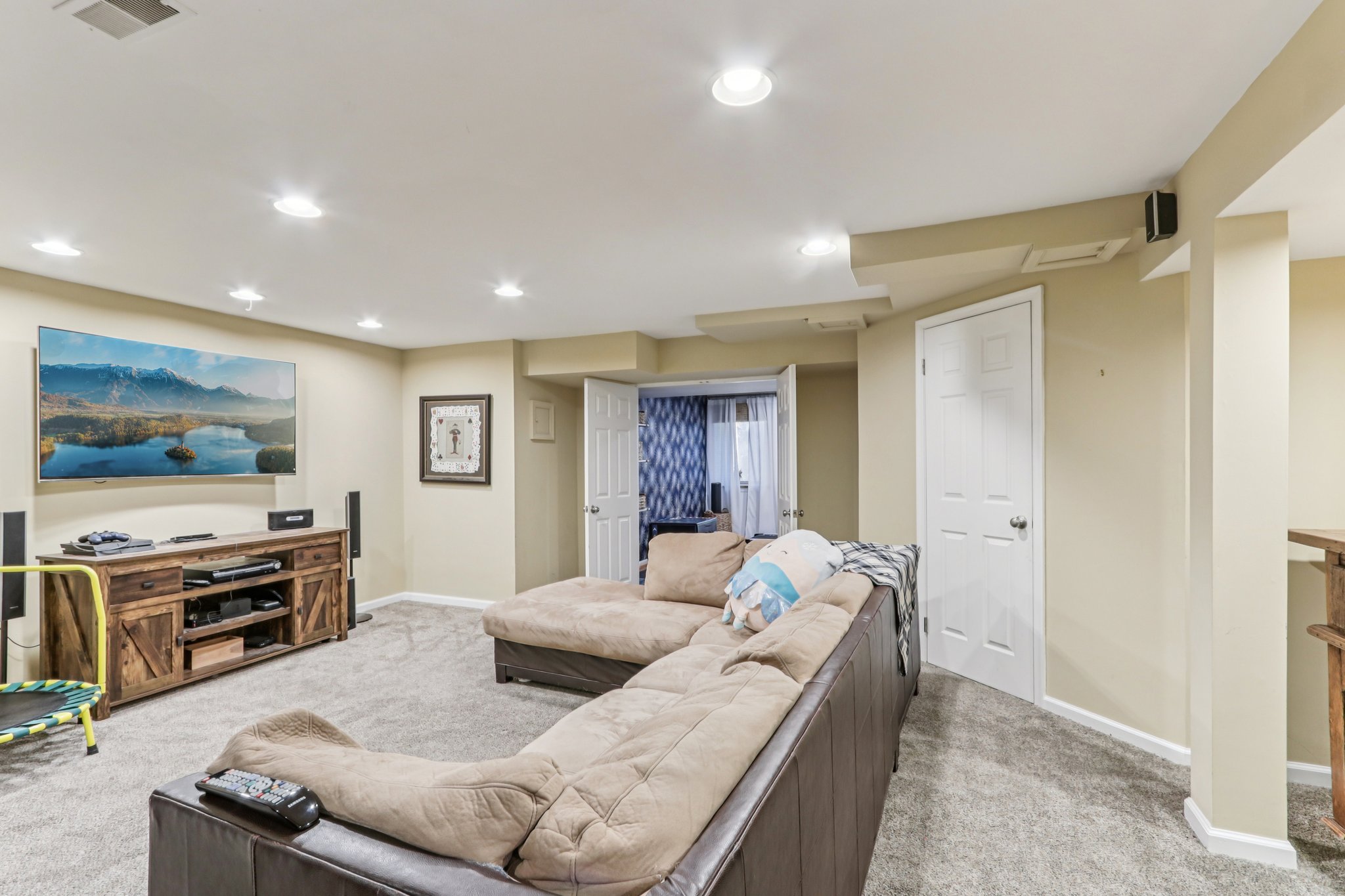 Signal Hill Rd-S1604-056.jpg