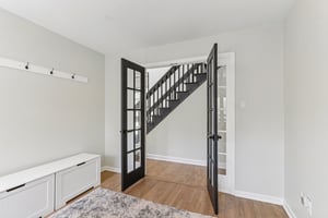 Signal Hill Rd-S1604-027.jpg