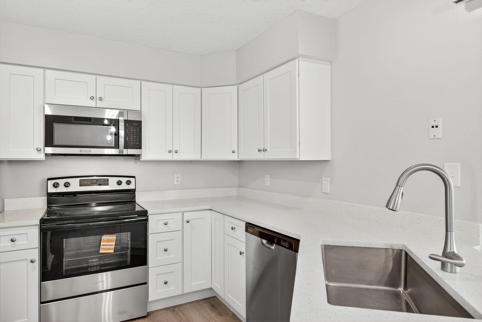 Kitchen 1 of 3