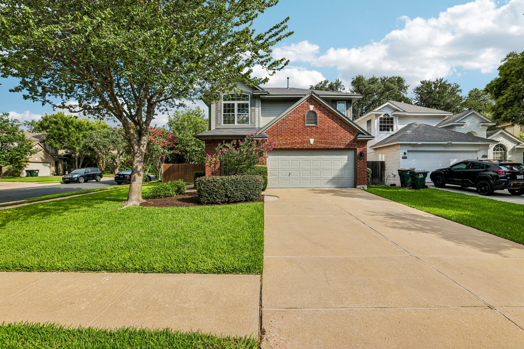 Peabody Dr-S2506-002.jpg