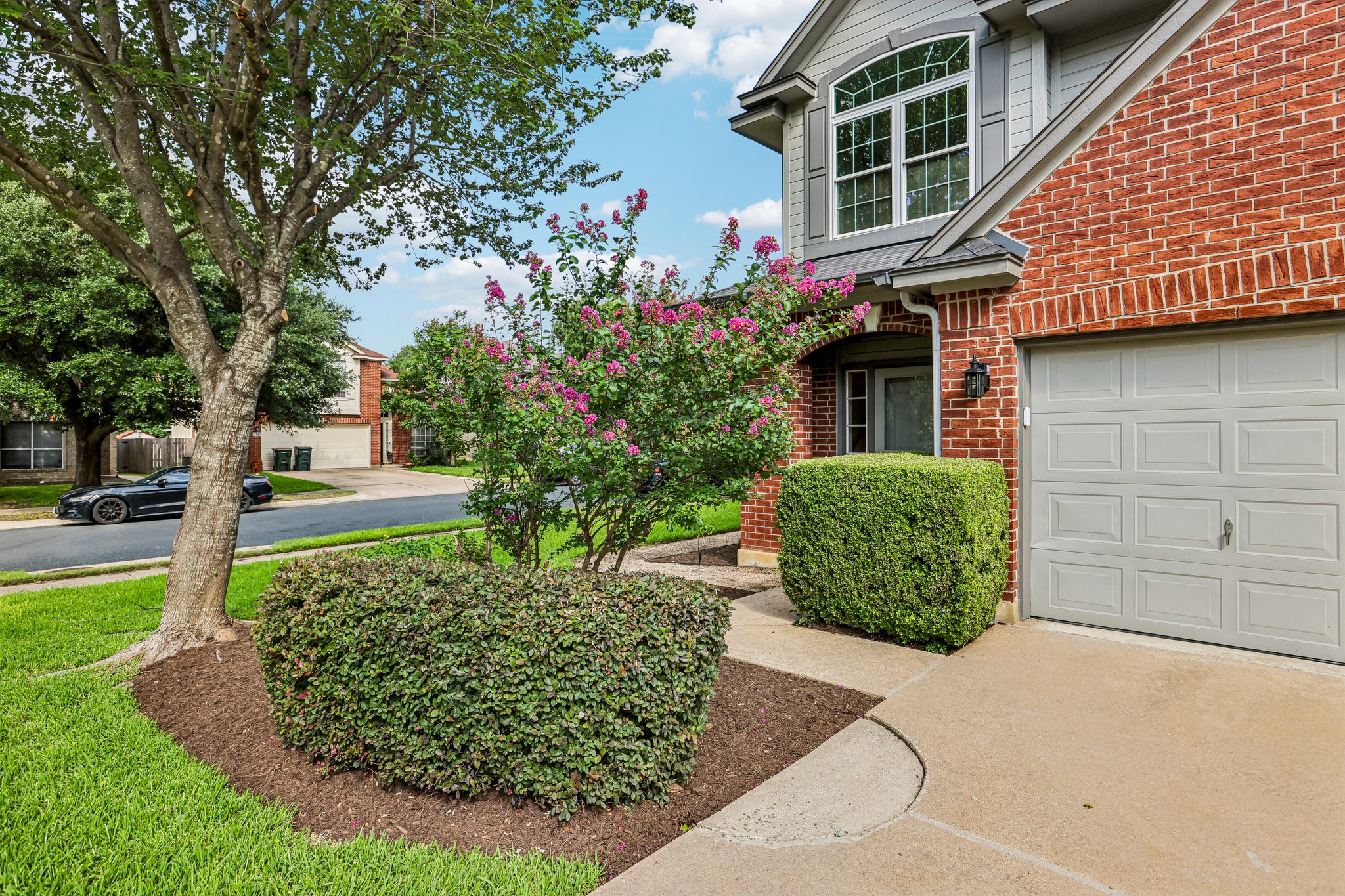 Peabody Dr-S2506-010.jpg