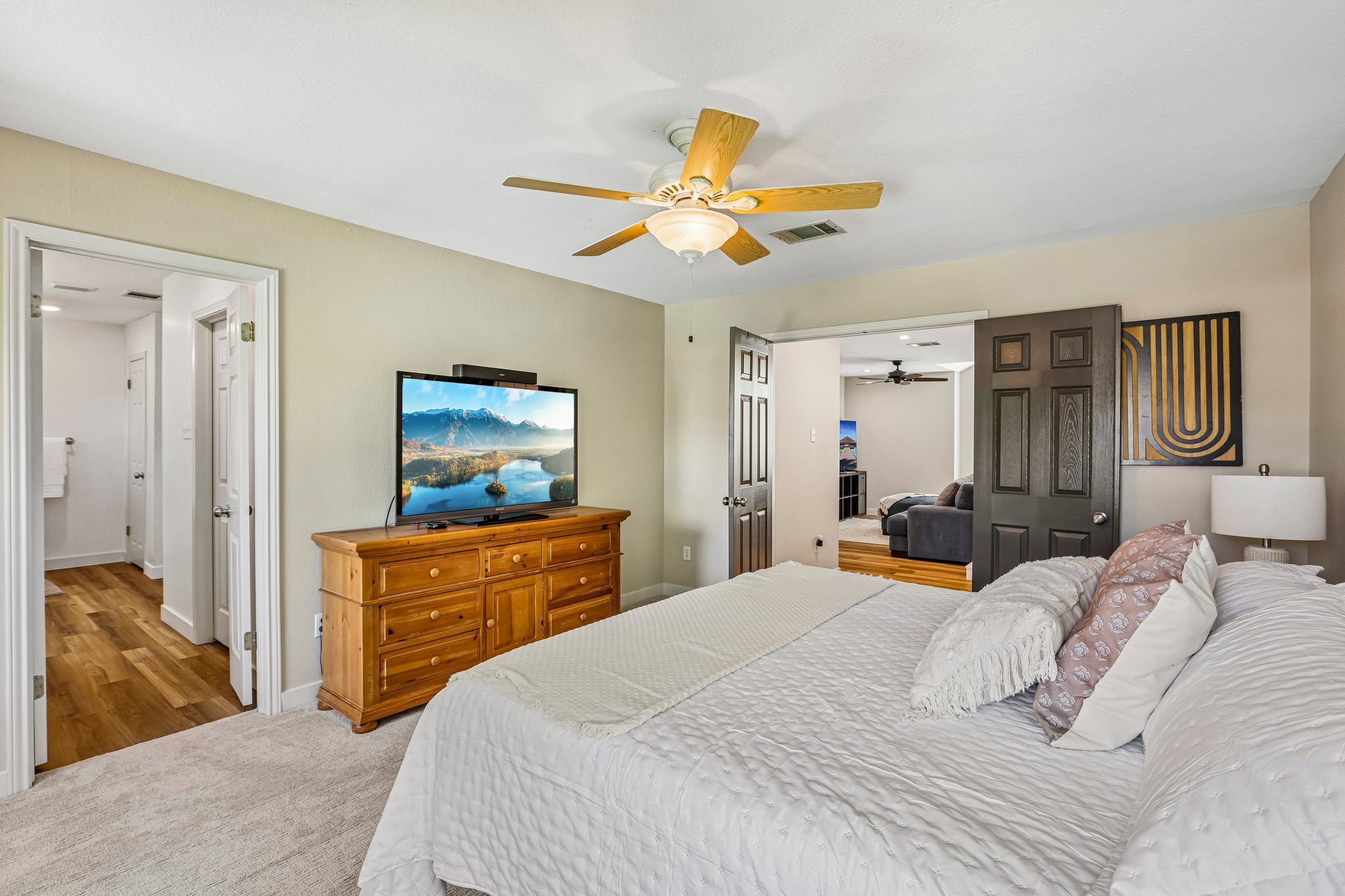 Peabody Dr-S2506-028.jpg