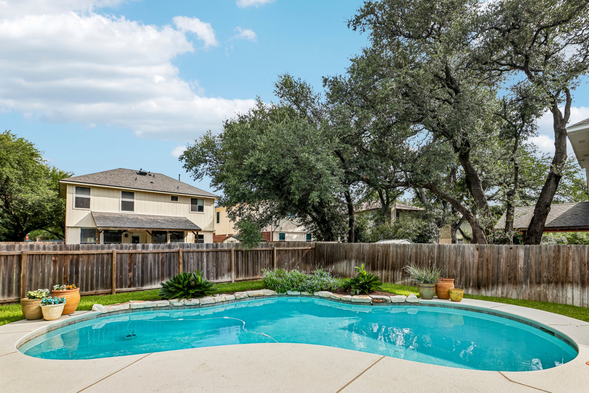 Peabody Dr-S2506-047.jpg