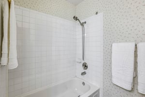 Peabody Dr-S2506-035.jpg