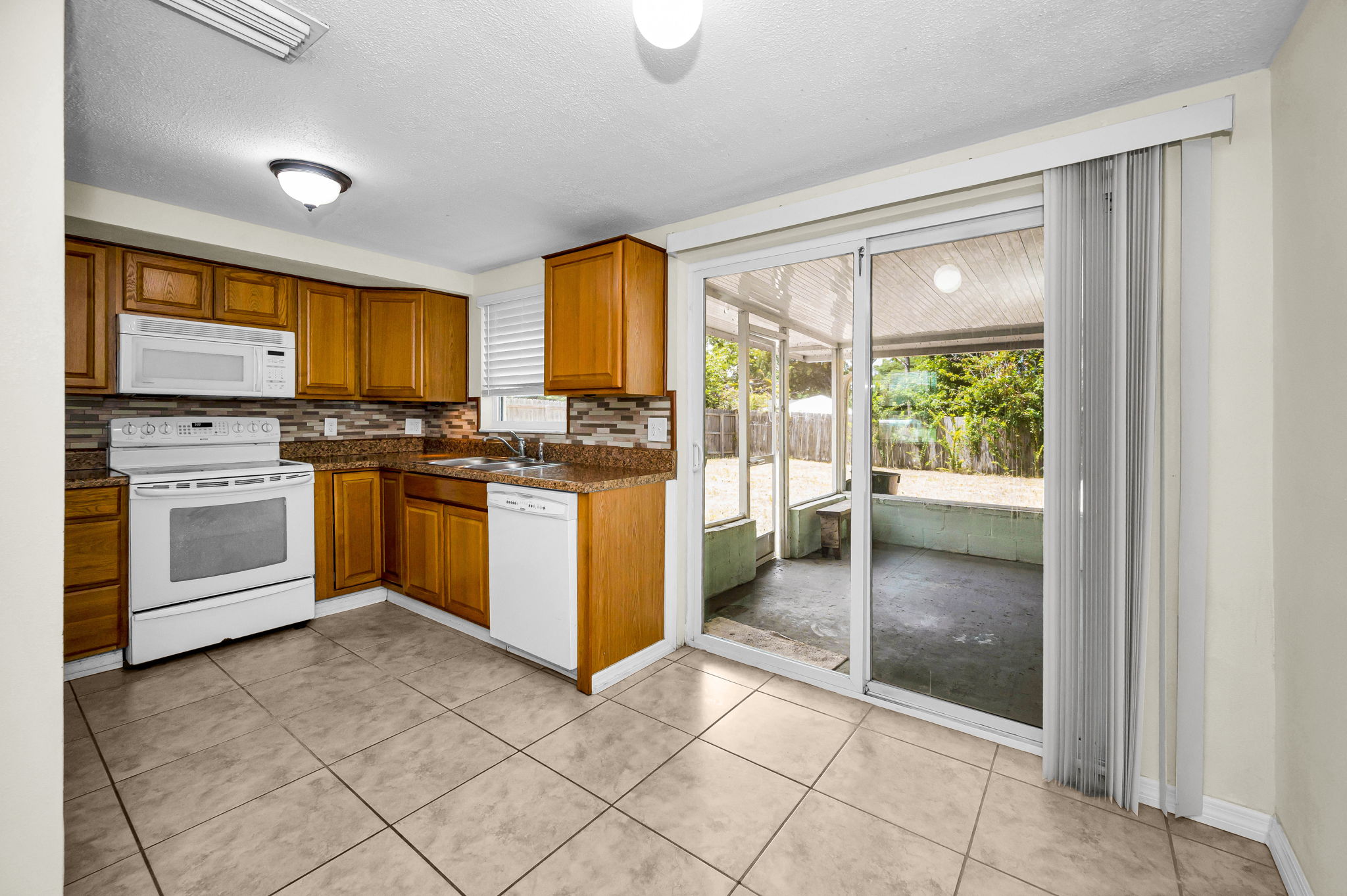Dining Room3