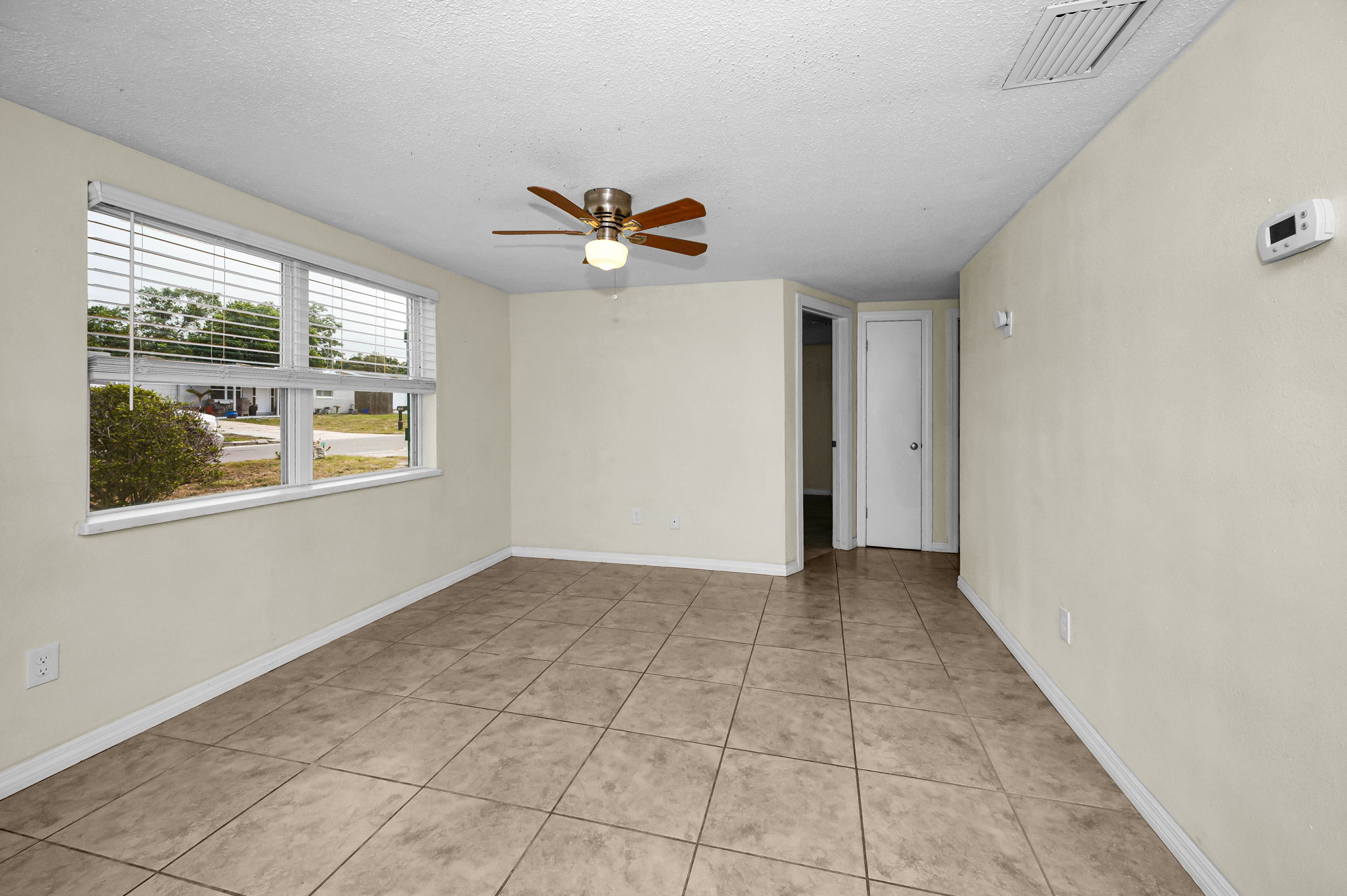 Living Room4