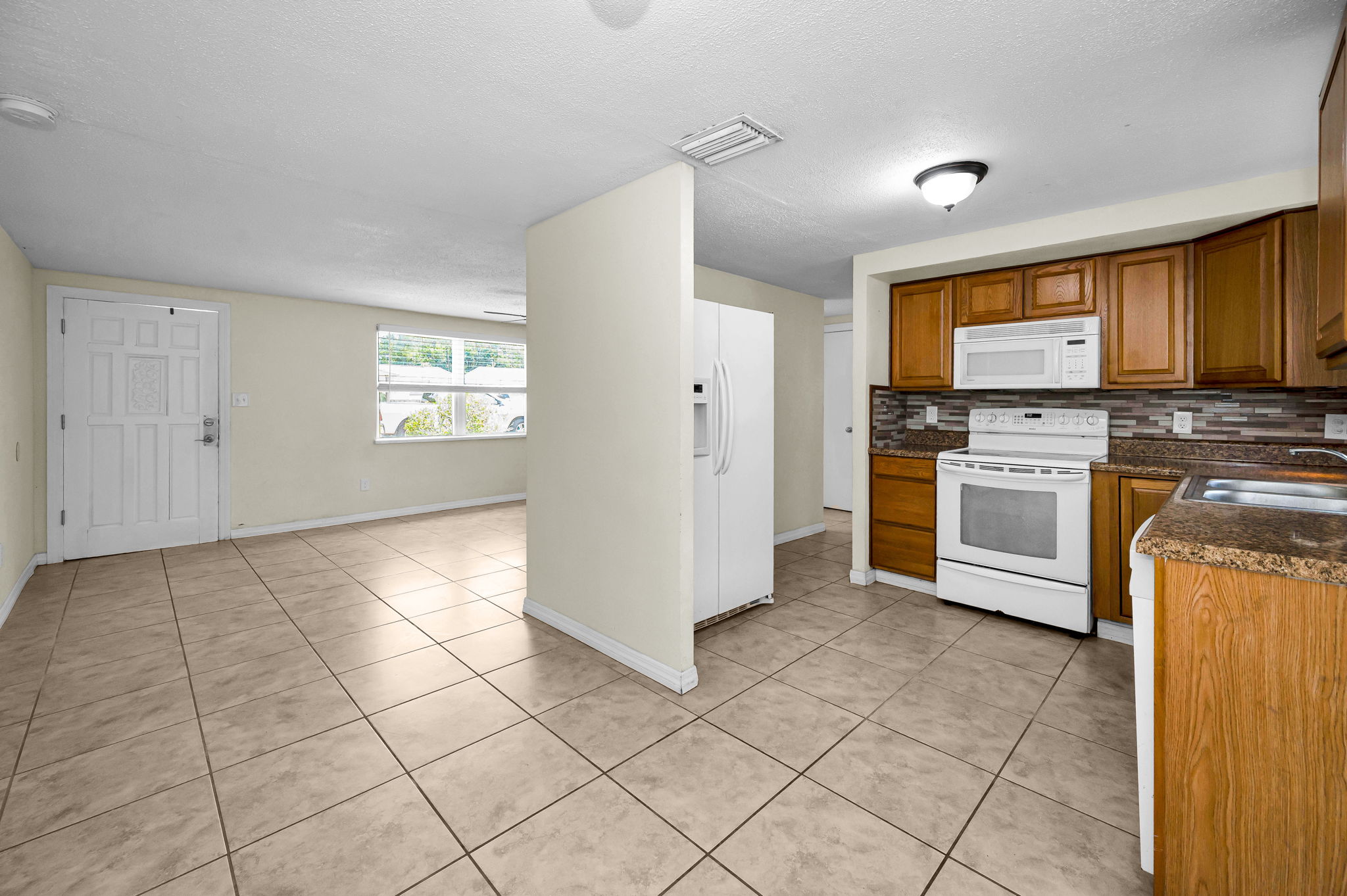 Dining Room2