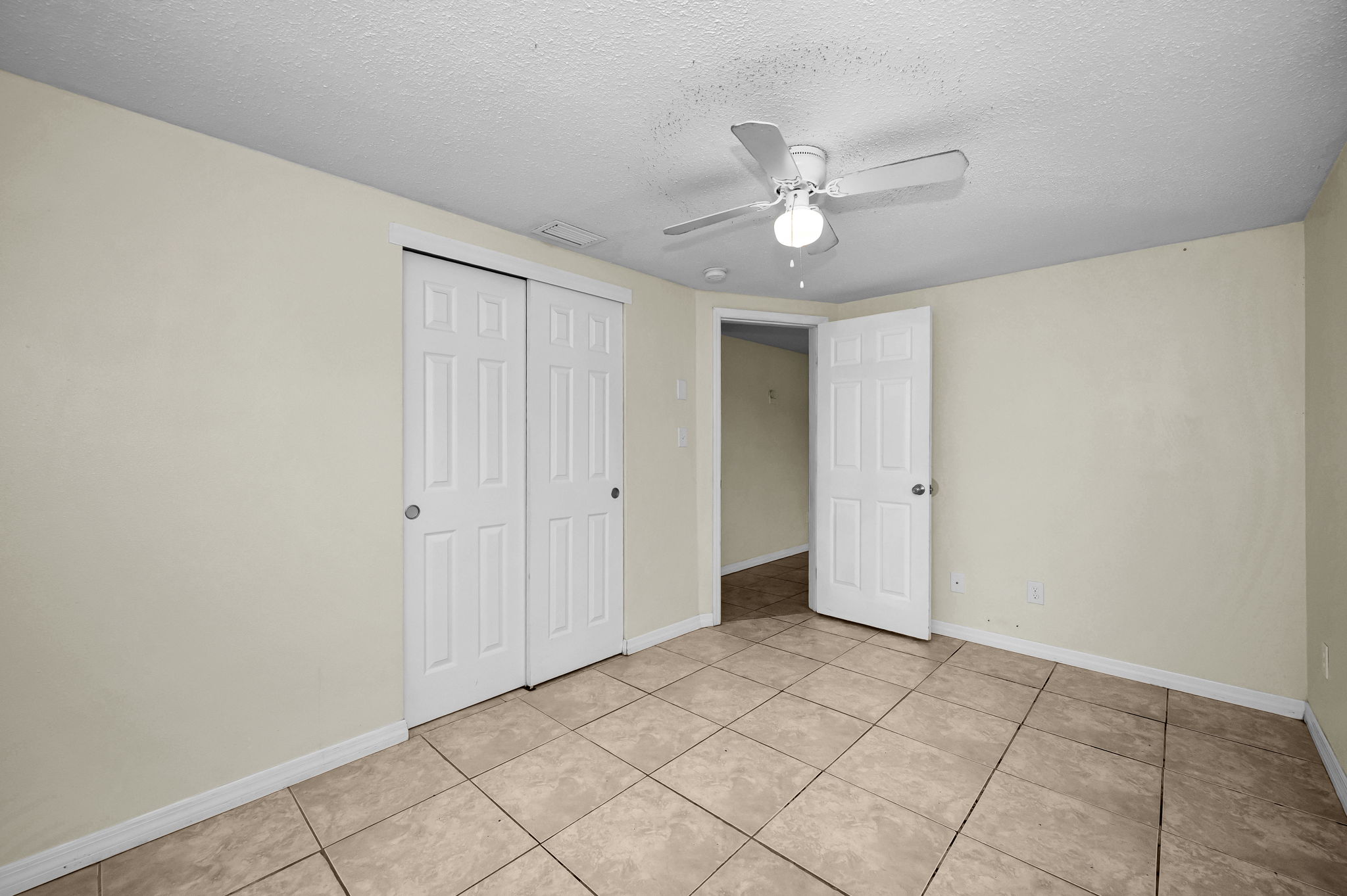 Bedroom1b