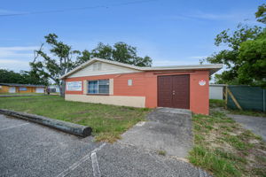 Country Club Estates7