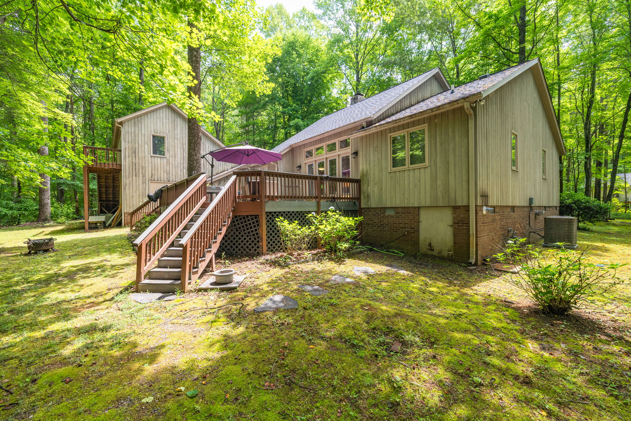 7404 Phelps Ct-30