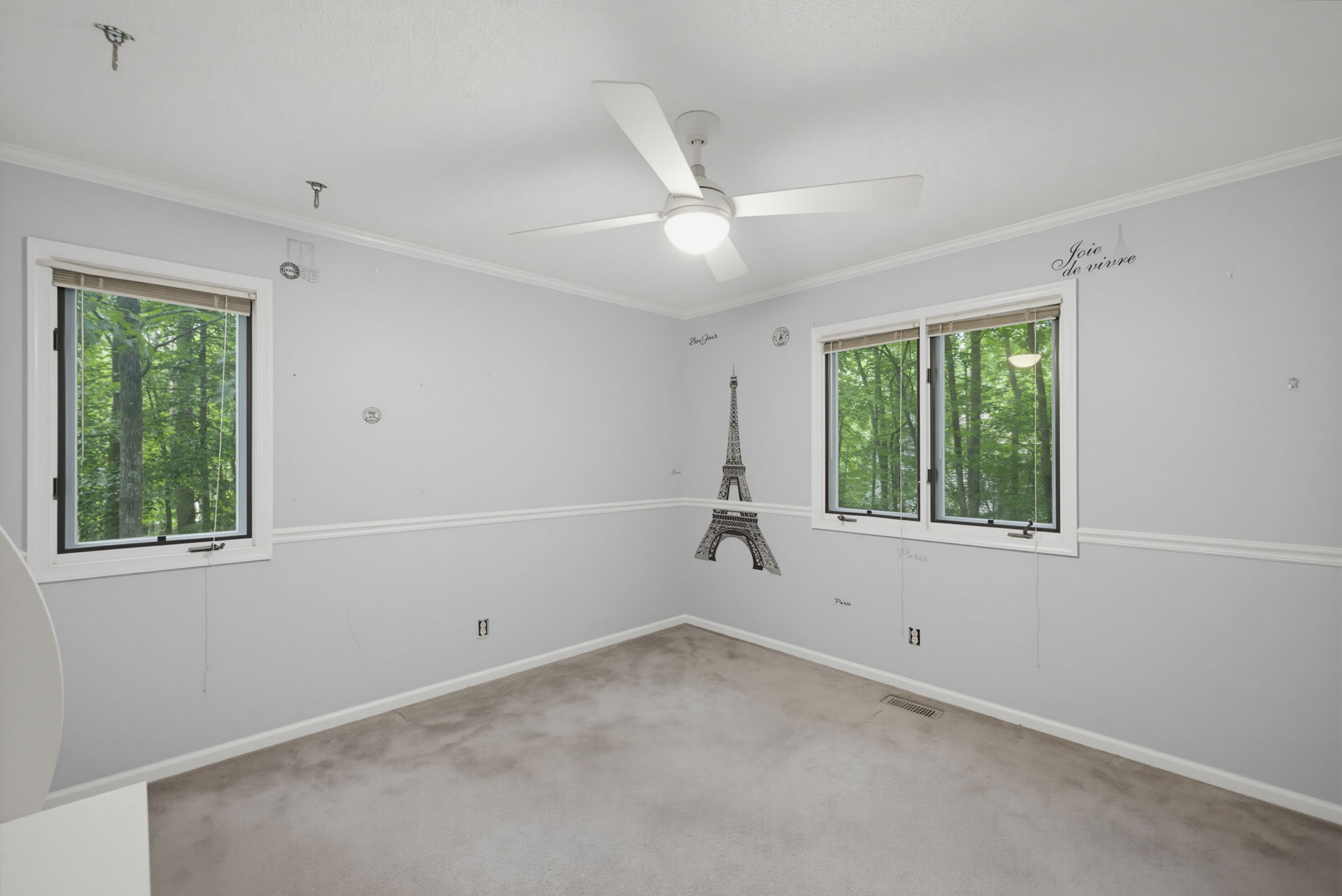 7404 Phelps Ct-18