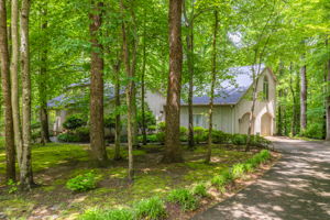 7404 Phelps Ct-2