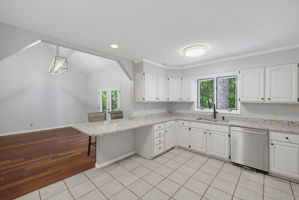 7404 Phelps Ct-9