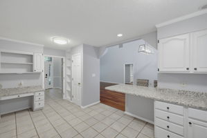 7404 Phelps Ct-10